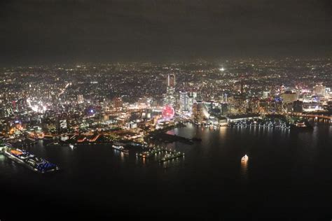 みなとみらい 天気 - 未来の空模様を探る